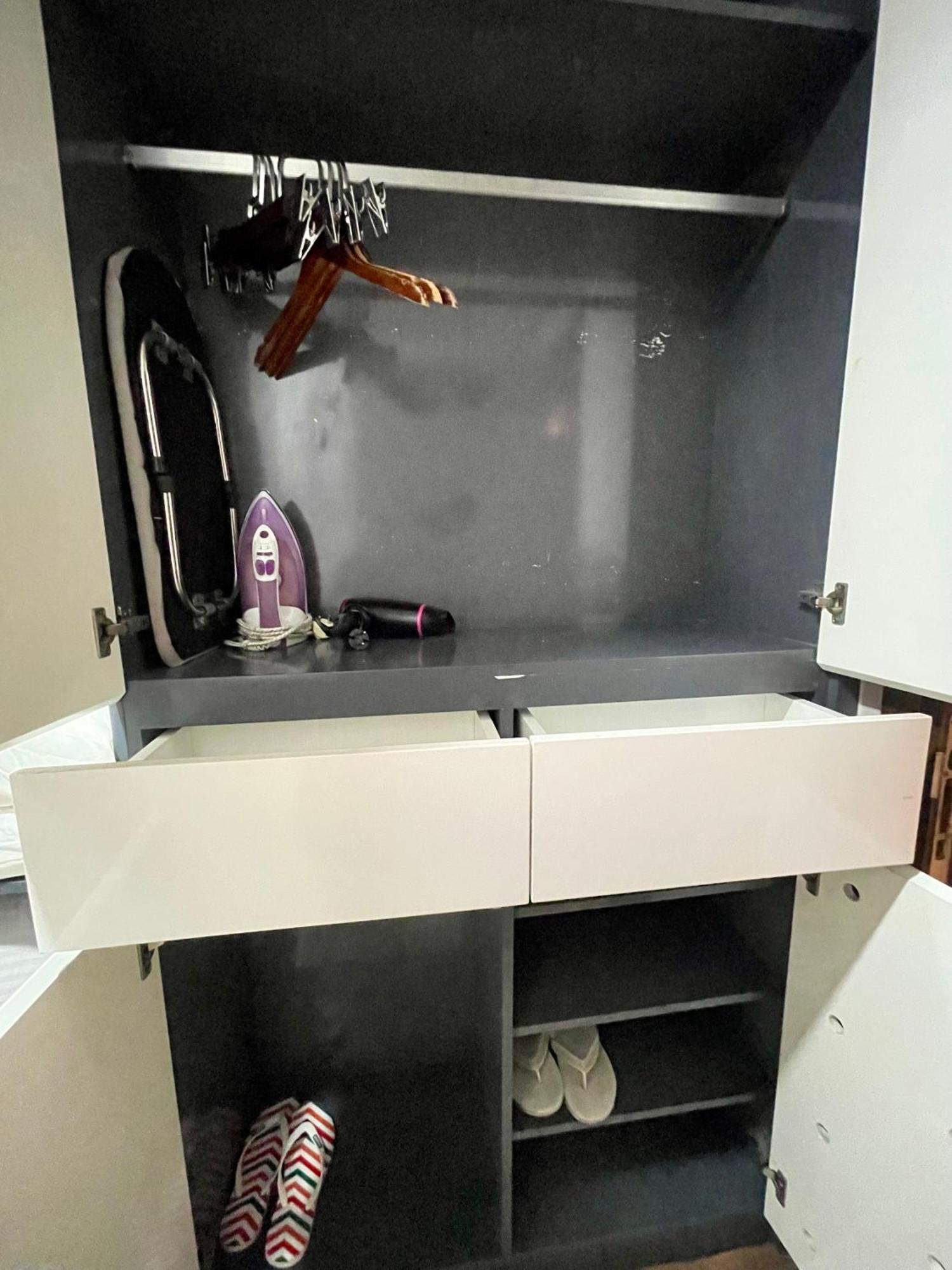 River View Near Ben Thanh Free Netflix Gym High Floor Apartment