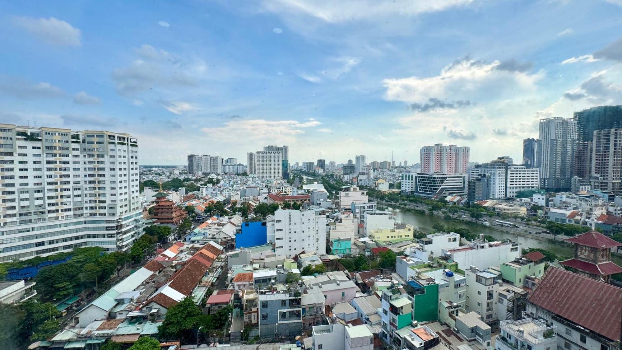 River View Near Ben Thanh Free Netflix Gym High Floor *